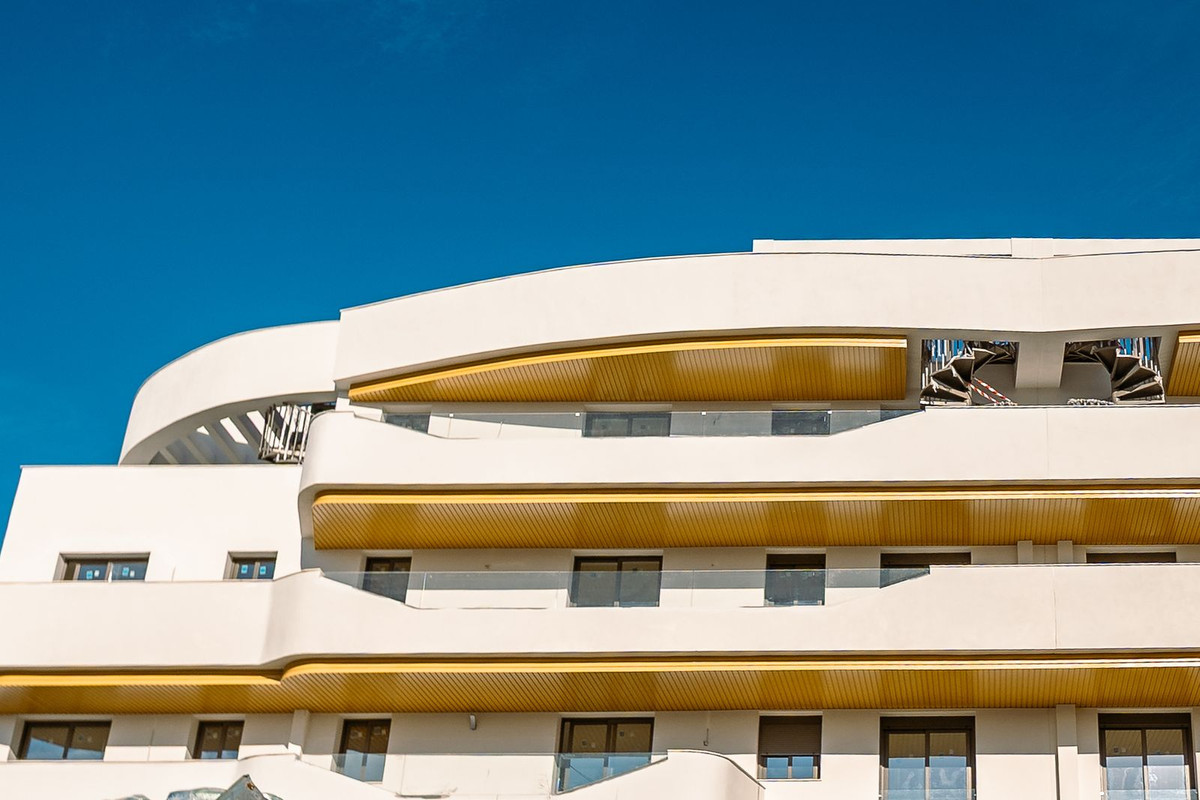 Appartement te koop in Estepona | 2 slaapkamers H5367661