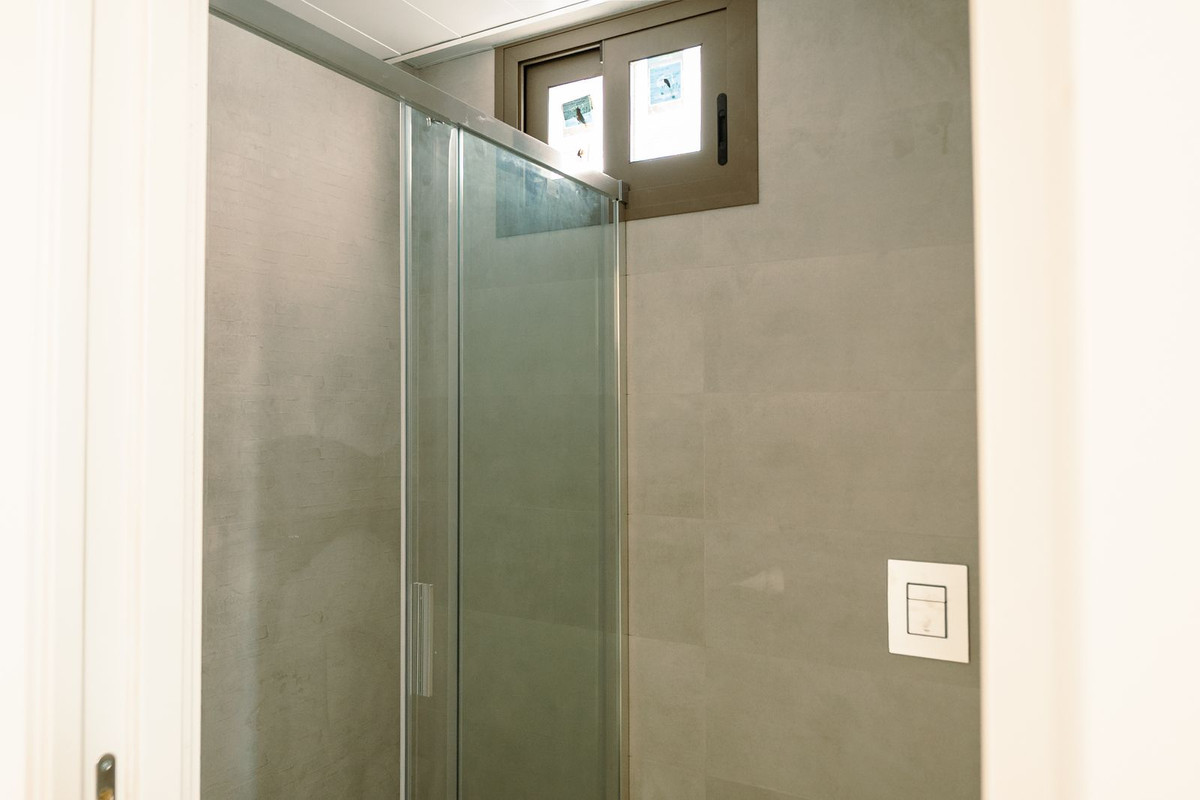 Appartement te koop in Estepona | 2 slaapkamers H5367661