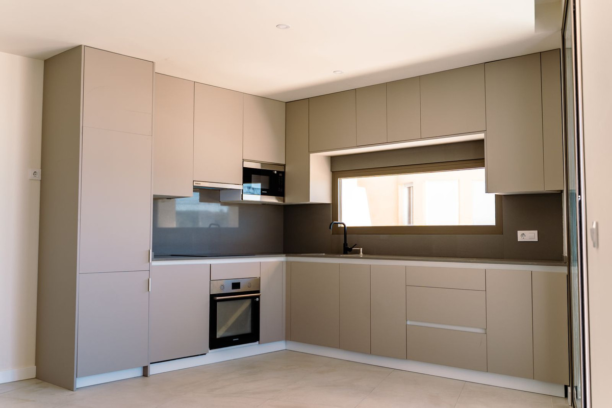 Appartement te koop in Estepona | 2 slaapkamers H5367664