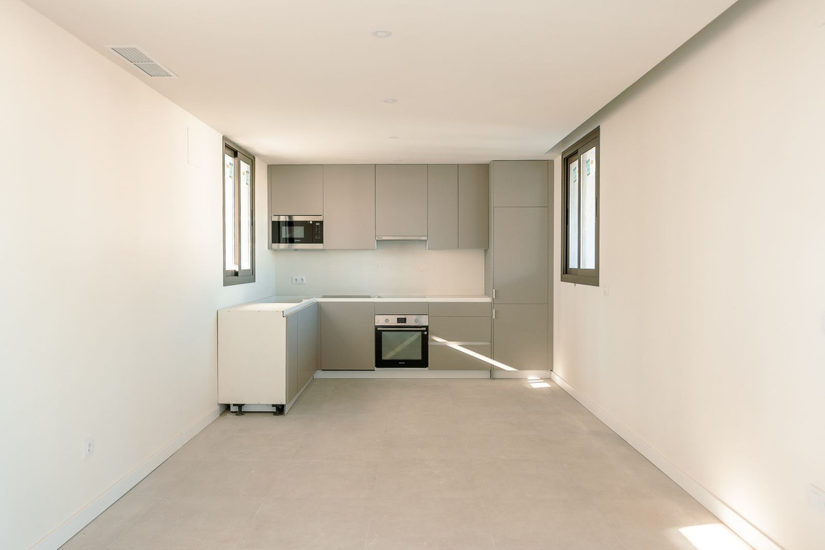 Appartement te koop in Estepona | 2 slaapkamers H5367670