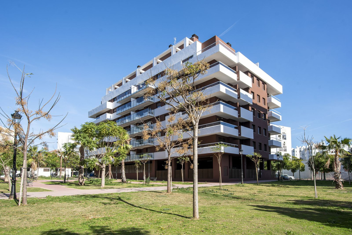 Appartement te koop in Estepona | 3 slaapkamers H5368120