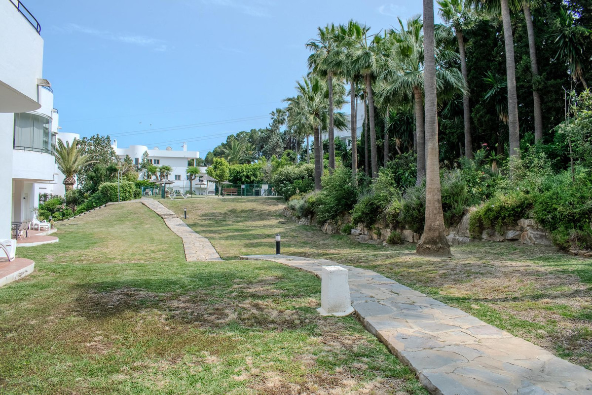 Appartement te koop in Estepona | 2 slaapkamers H5368852