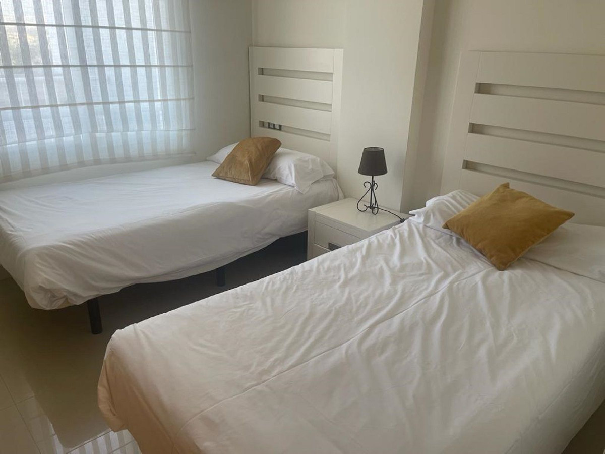 Appartement te koop in Estepona | 2 slaapkamers H5368918