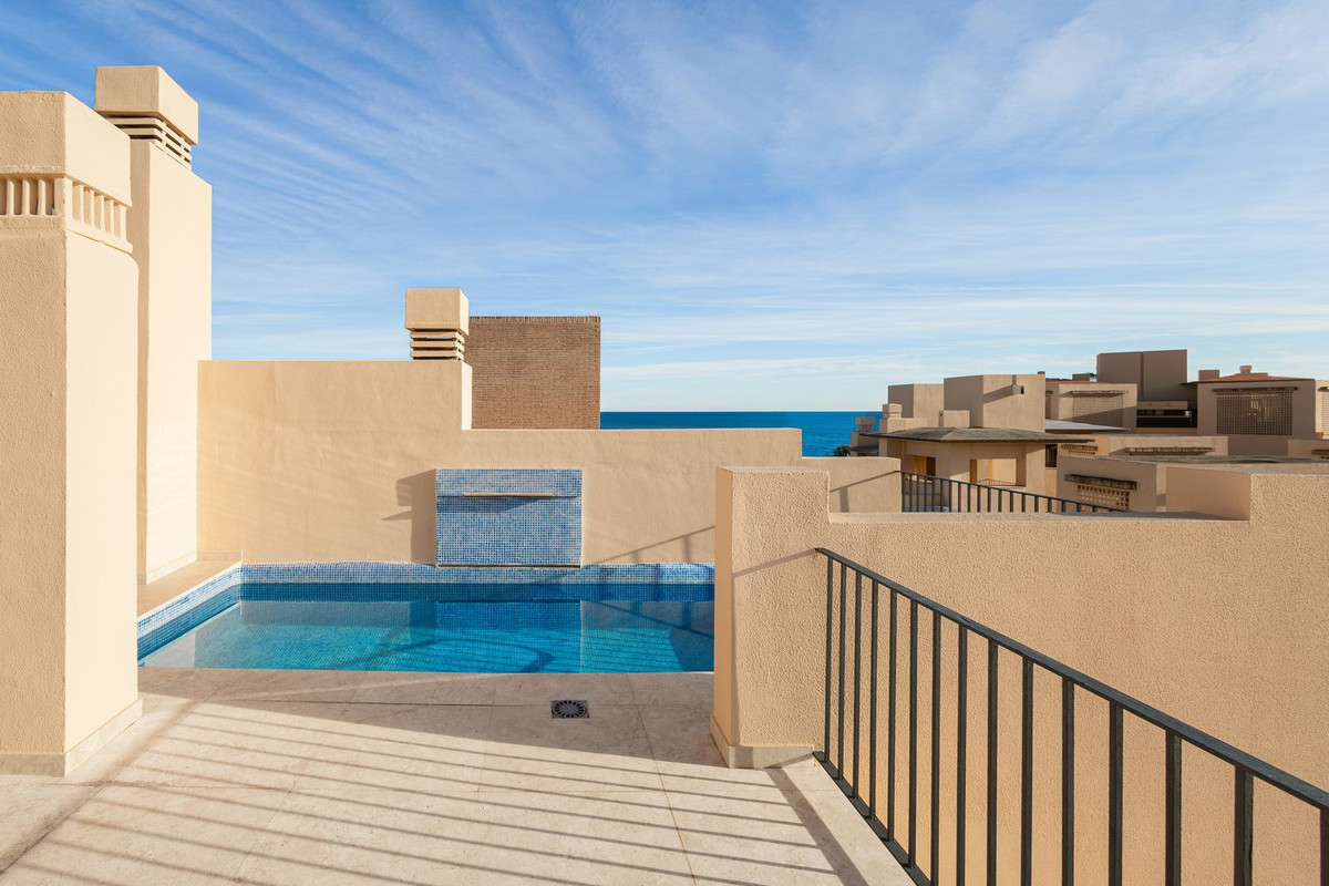 Appartement te koop in Estepona | 4 slaapkamers H5368936