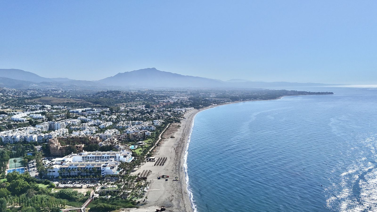 Duplex te koop in Estepona | 3 slaapkamers H5370274