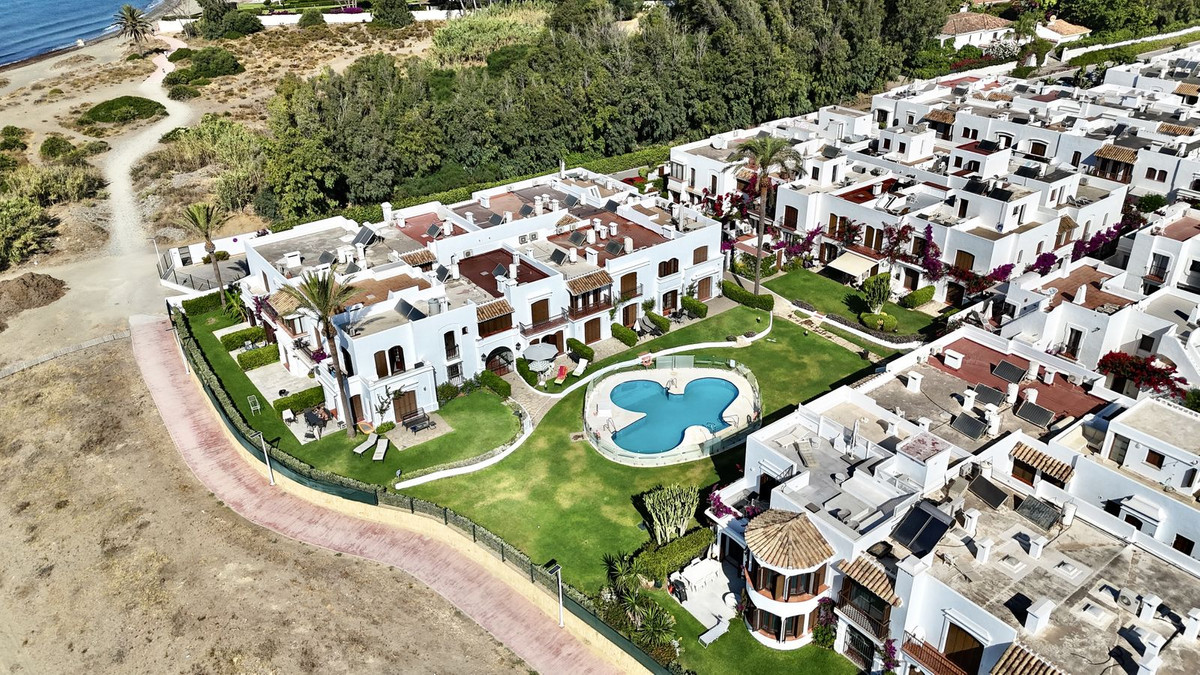 Duplex te koop in Estepona | 3 slaapkamers H5370274