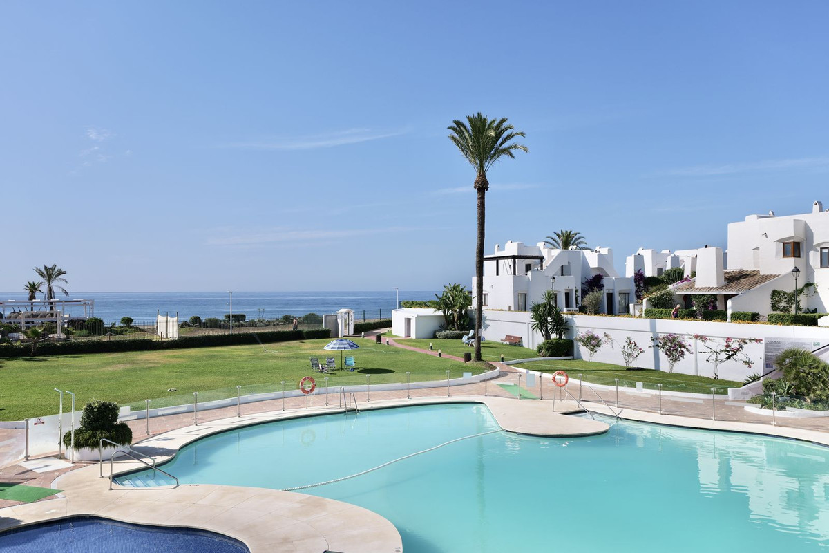 Duplex te koop in Estepona | 3 slaapkamers H5370274