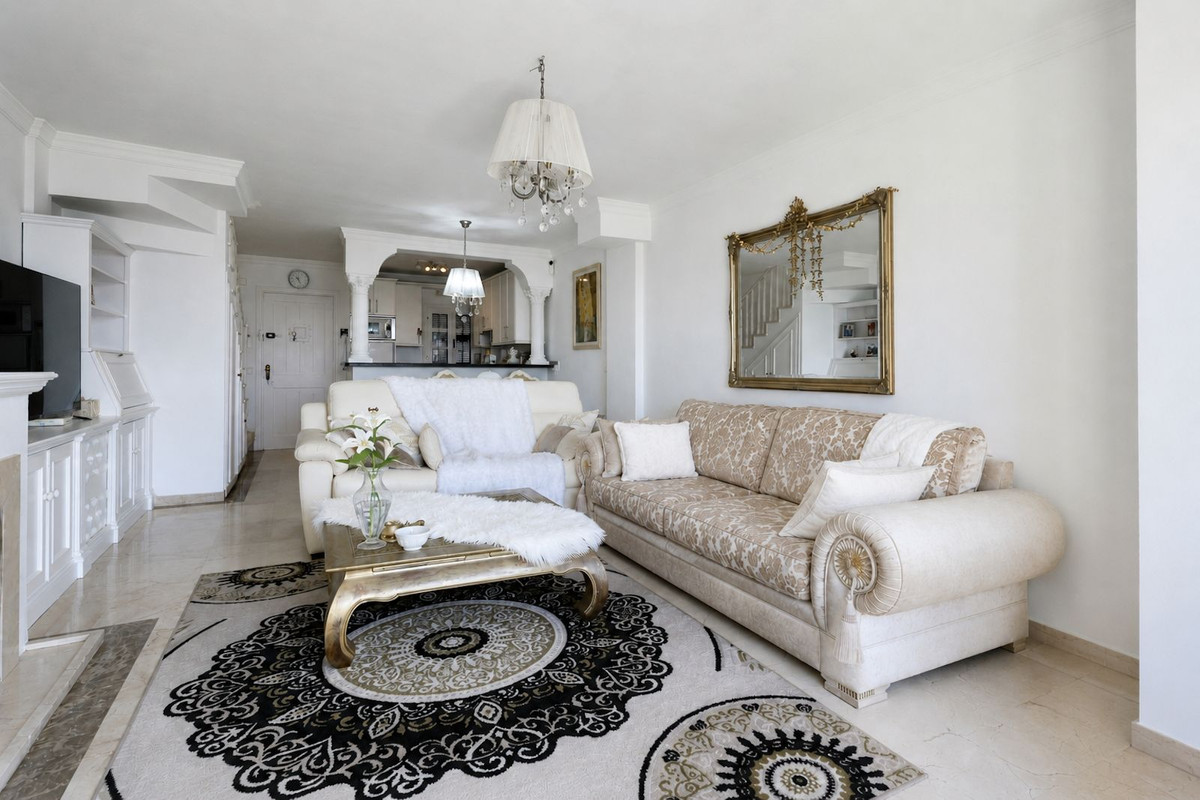 Duplex te koop in Estepona | 3 slaapkamers H5370274