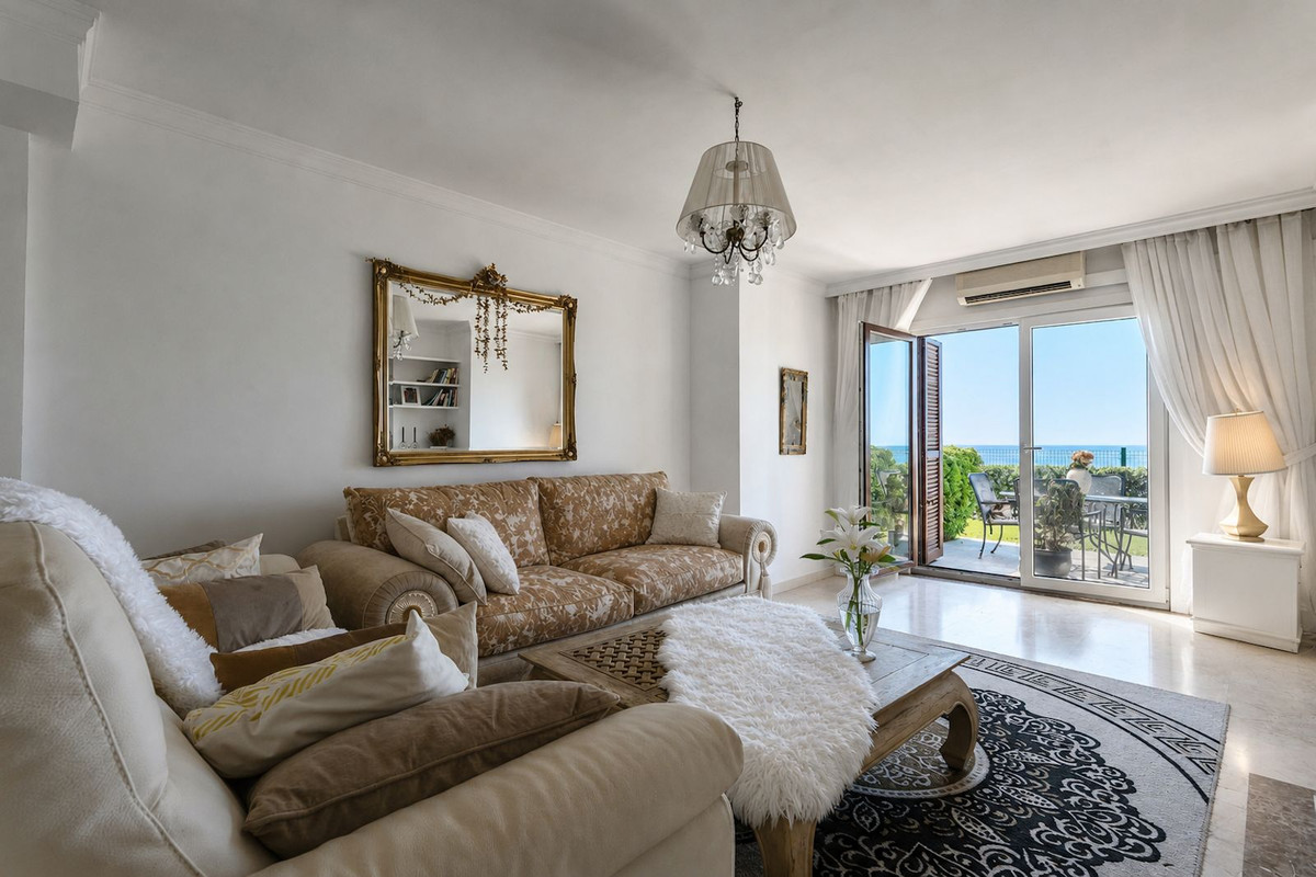 Duplex te koop in Estepona | 3 slaapkamers H5370274