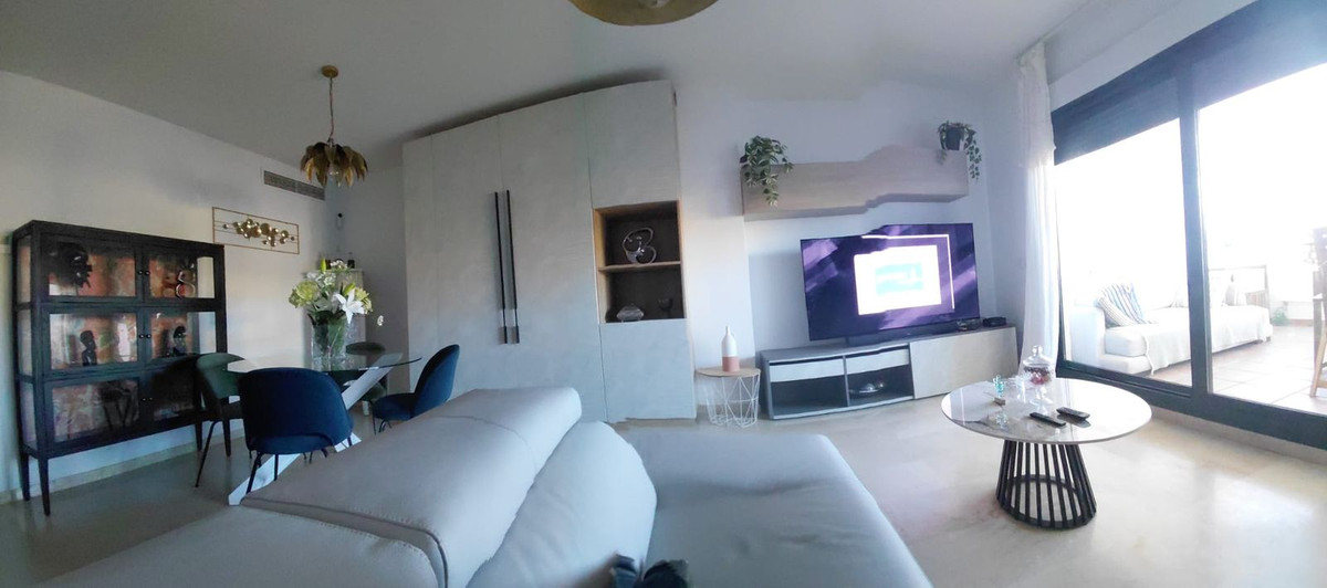 Appartement te koop in Estepona | 2 slaapkamers H5370319