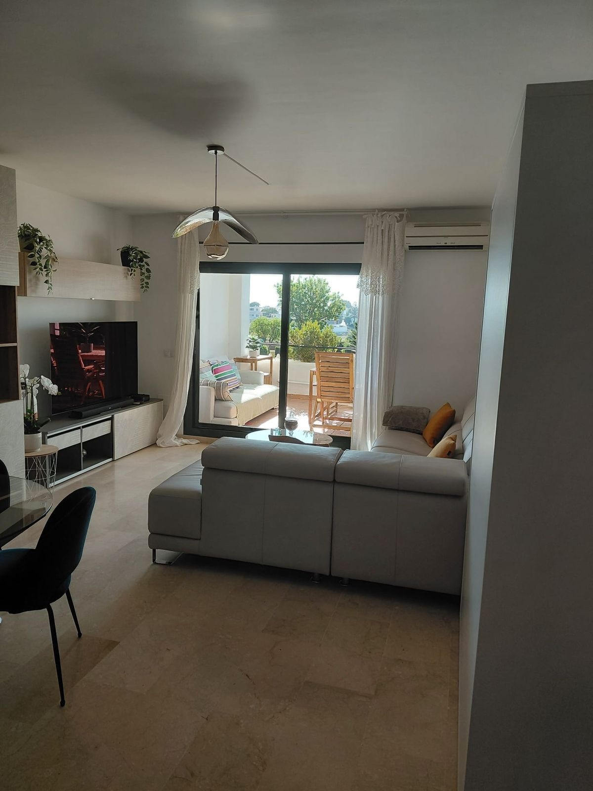 Appartement te koop in Estepona | 2 slaapkamers H5370319