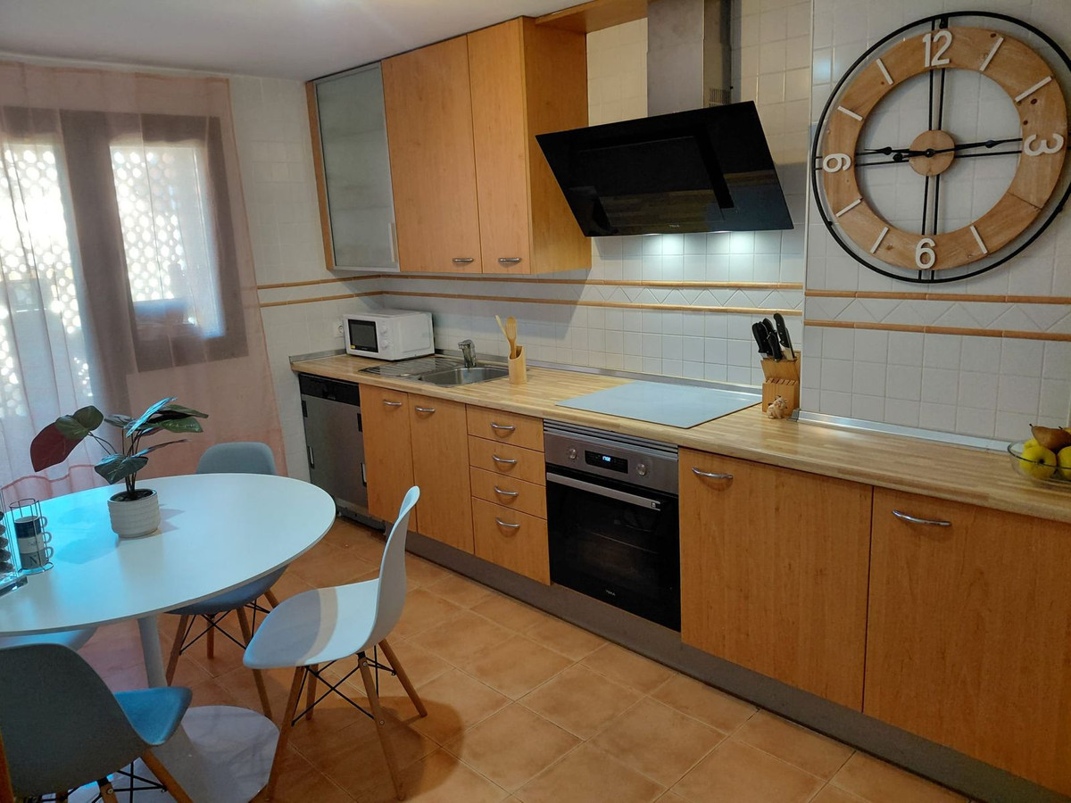 Appartement te koop in Estepona | 2 slaapkamers H5370319