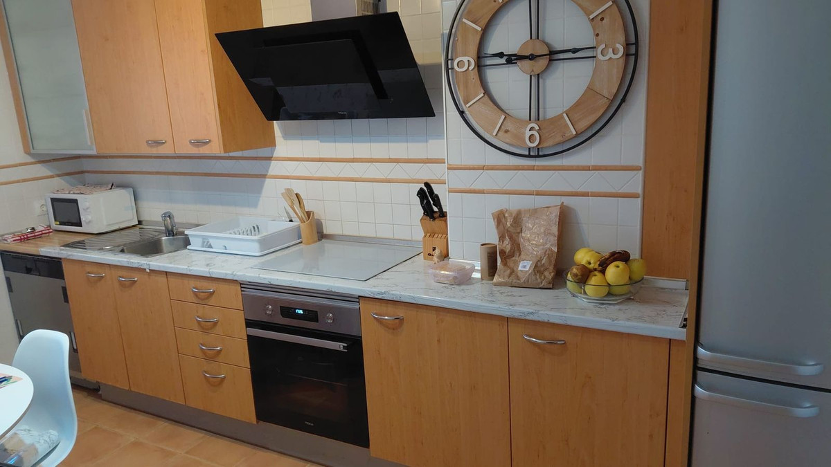 Appartement te koop in Estepona | 2 slaapkamers H5370319