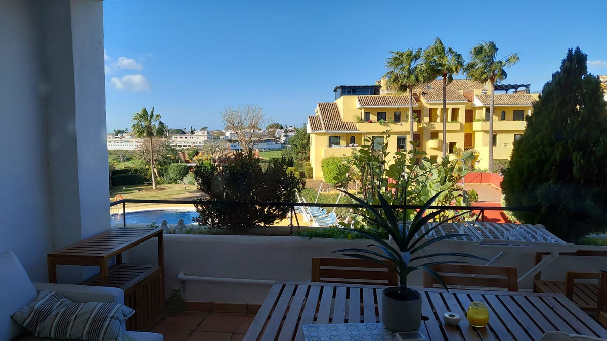 Appartement te koop in Estepona | 2 slaapkamers H5370319