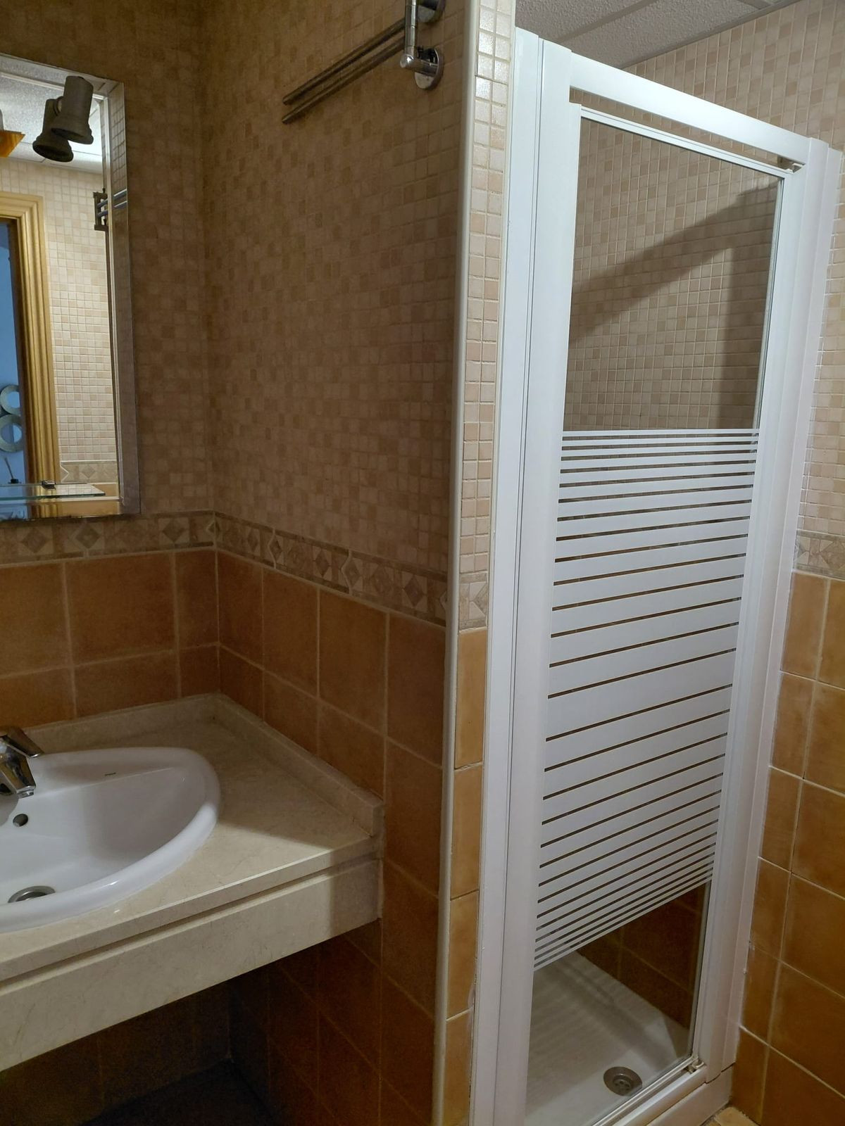 Appartement te koop in Estepona | 2 slaapkamers H5370319