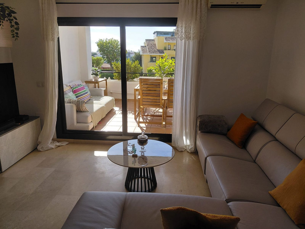 Appartement te koop in Estepona | 2 slaapkamers H5370319