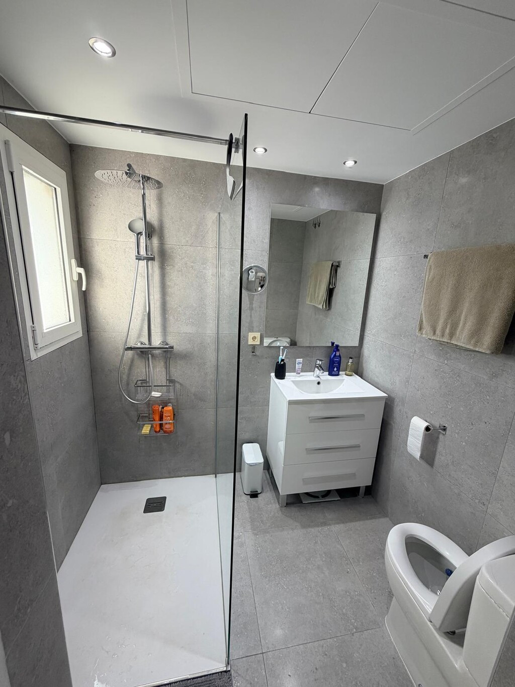 Penthouse te koop in Estepona | 2 slaapkamers H5370418