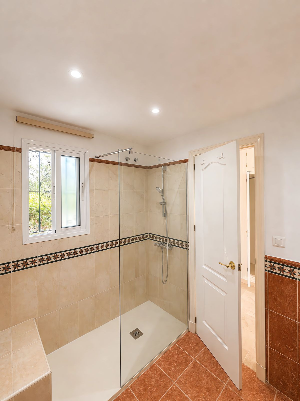 Appartement te koop in Estepona | 2 slaapkamers H5371030