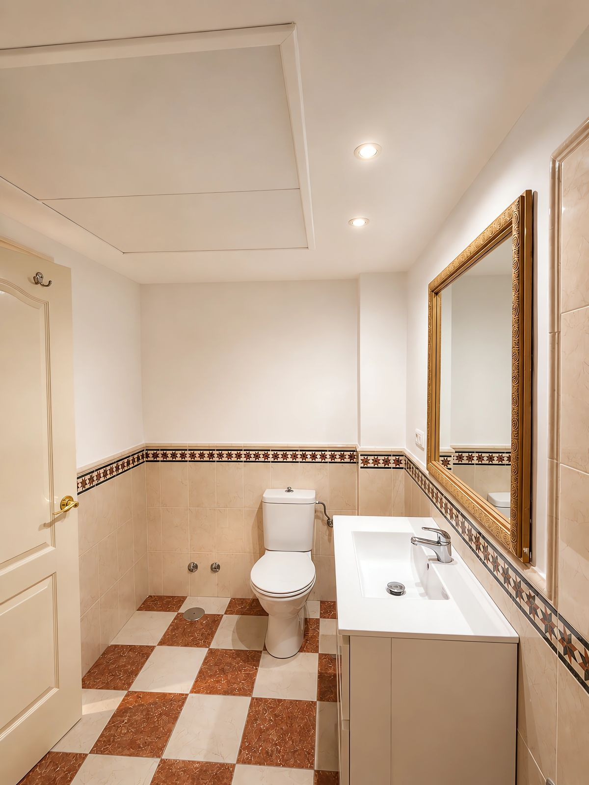 Appartement te koop in Estepona | 2 slaapkamers H5371030