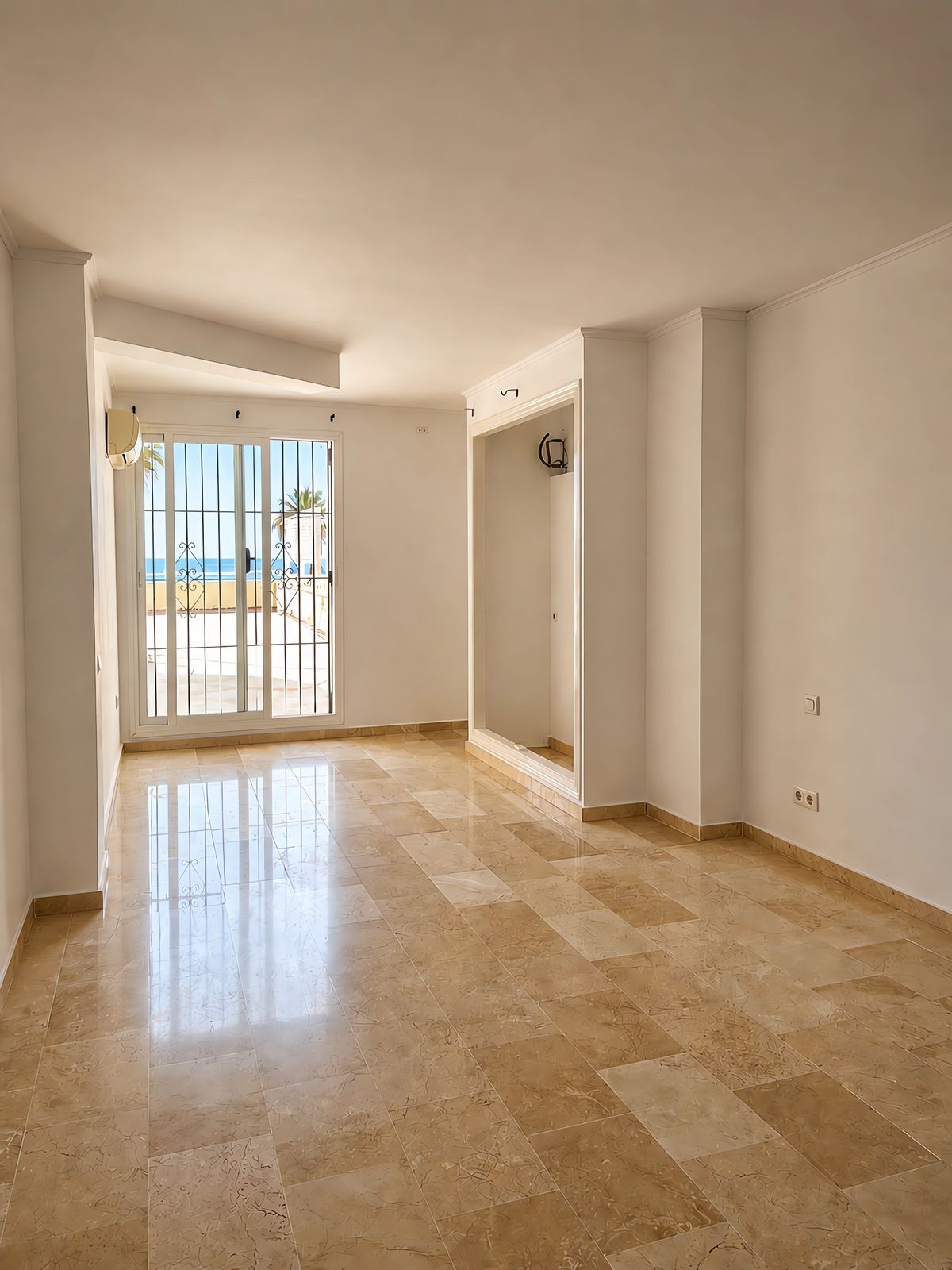 Appartement te koop in Estepona | 2 slaapkamers H5371030