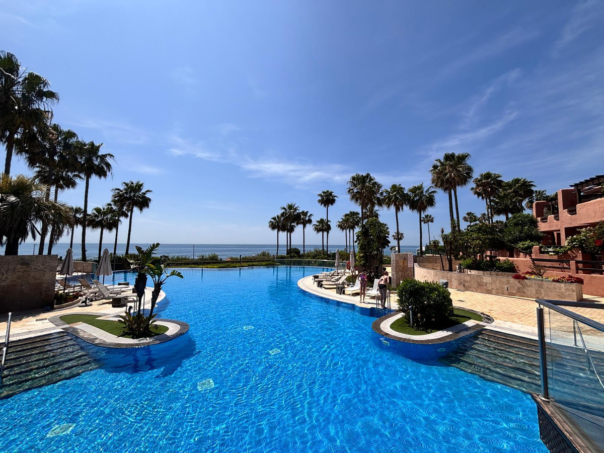 Appartement te koop in Estepona | 3 slaapkamers H5371225