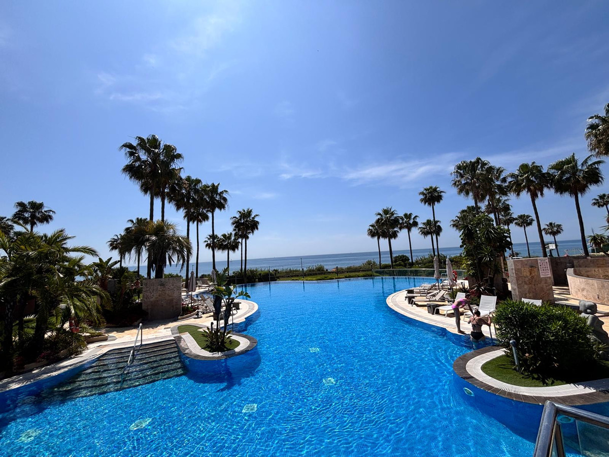 Appartement te koop in Estepona | 3 slaapkamers H5371225