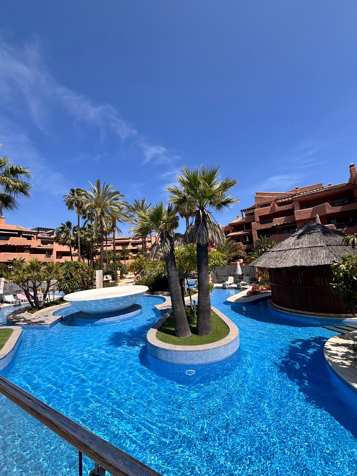 Appartement te koop in Estepona | 3 slaapkamers H5371225
