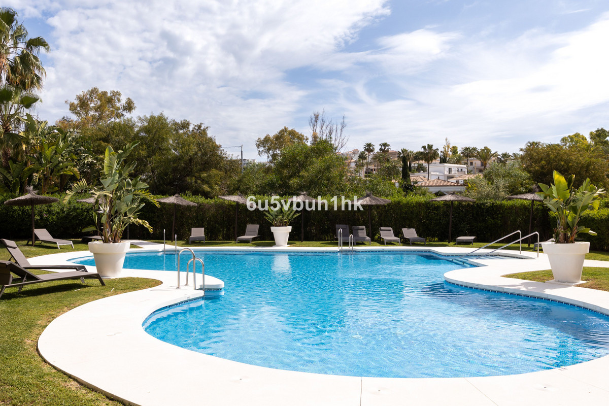 Appartement te koop in Estepona | 3 slaapkamers H5371249