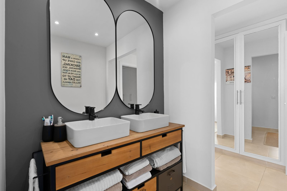 Property main view 33