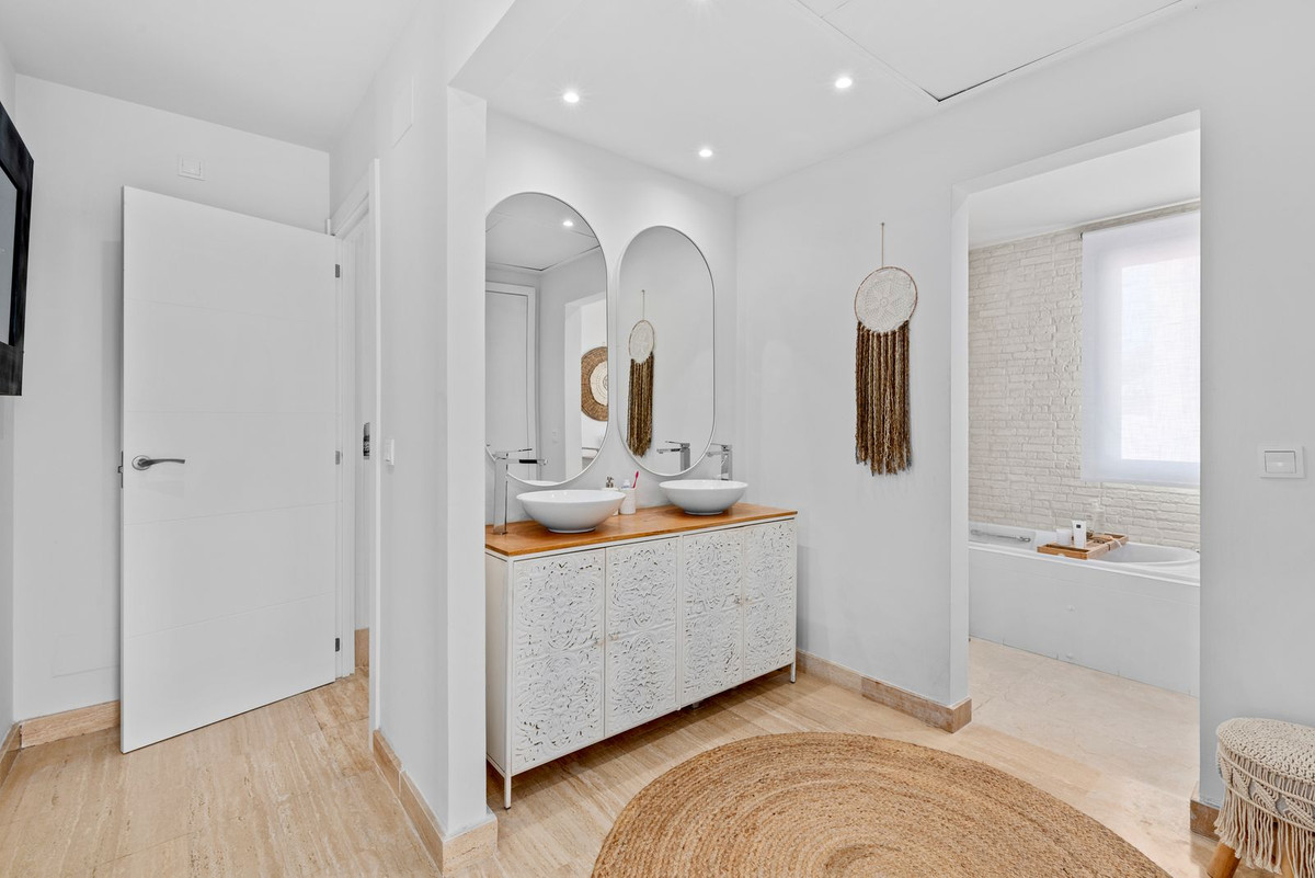 Property main view 39