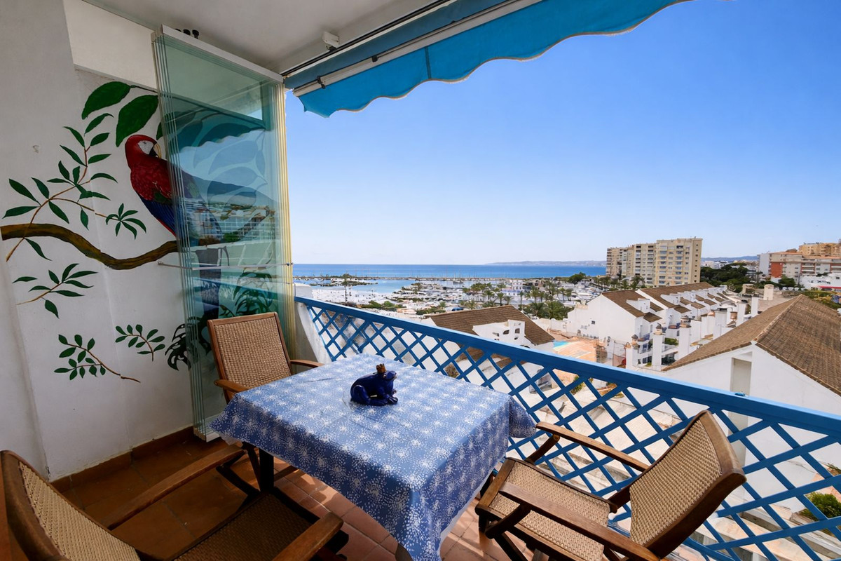 Appartement te koop in Estepona | 3 slaapkamers H5371444
