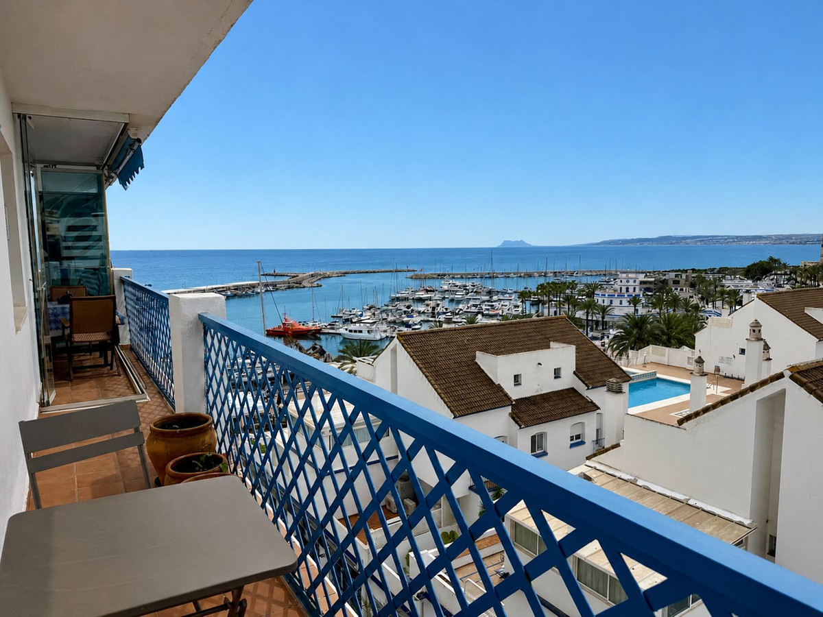 Appartement te koop in Estepona | 3 slaapkamers H5371444