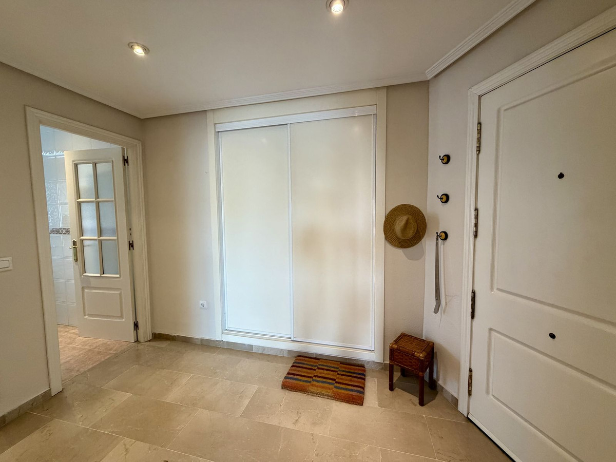 Appartement te koop in Estepona | 3 slaapkamers H5371444