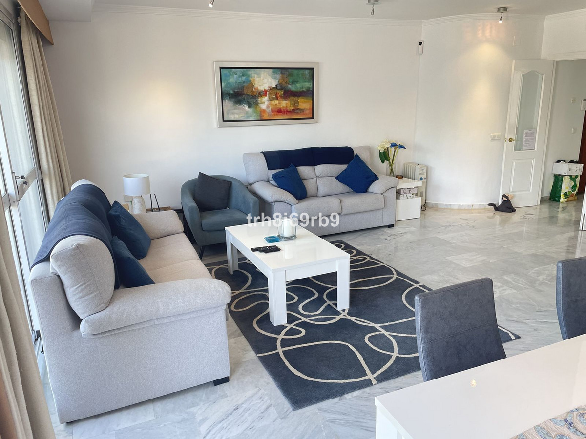 Penthouse te koop in Estepona | 3 slaapkamers H5371540