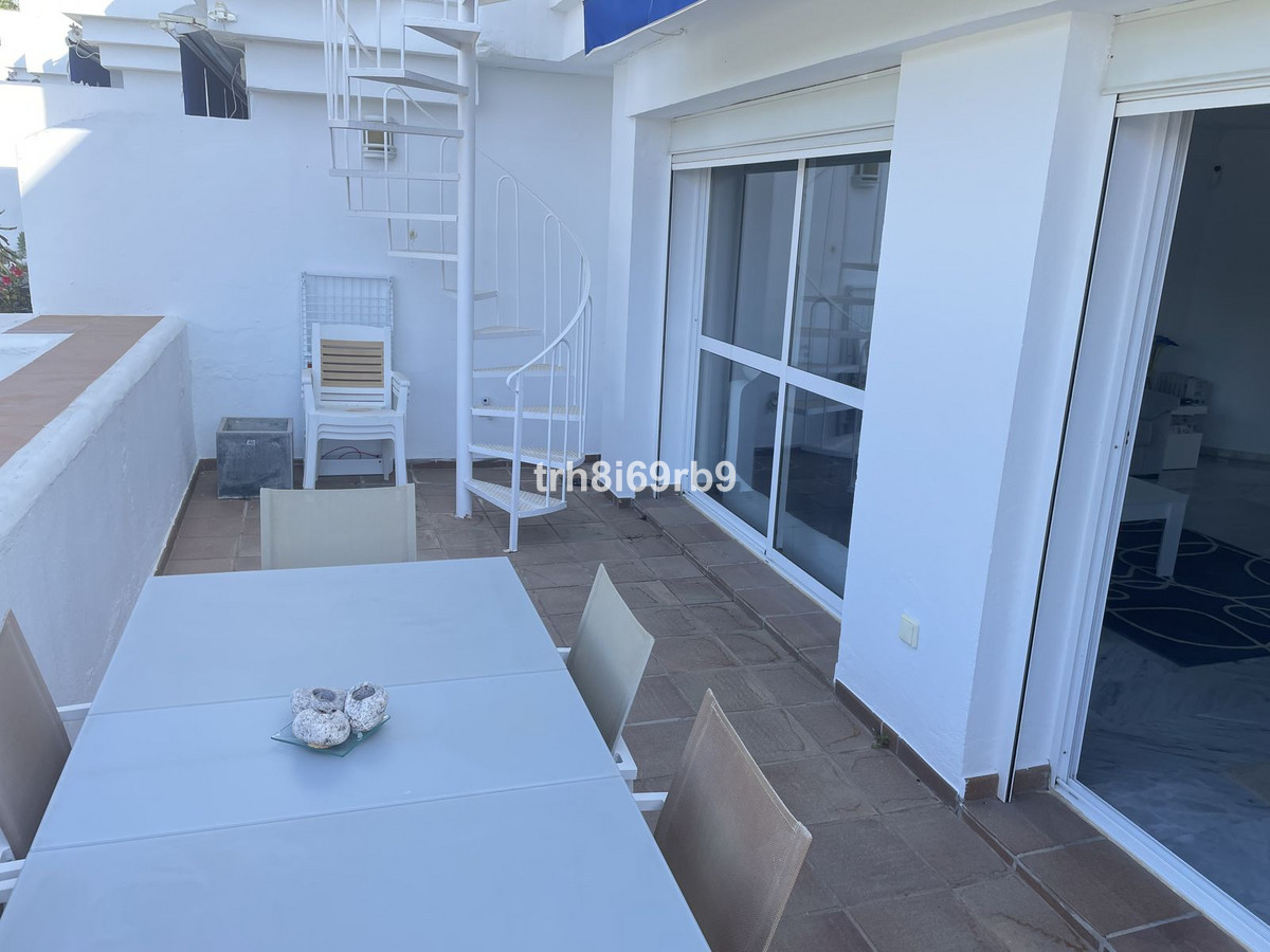 Penthouse te koop in Estepona | 3 slaapkamers H5371540