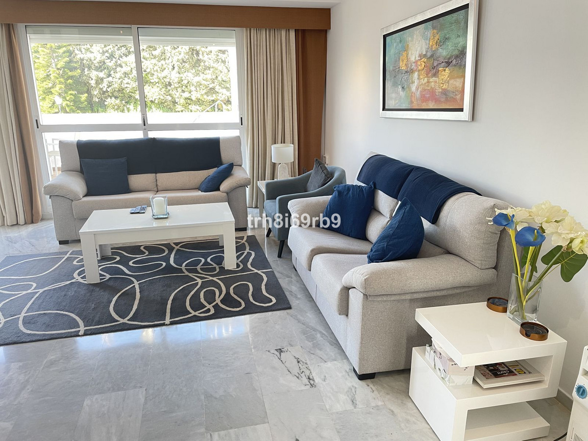 Penthouse te koop in Estepona | 3 slaapkamers H5371540