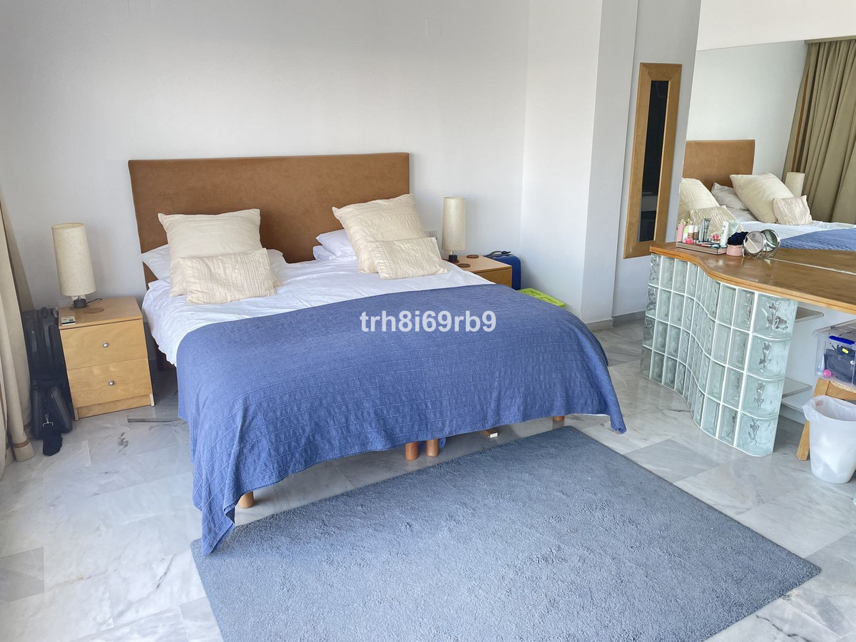 Penthouse te koop in Estepona | 3 slaapkamers H5371540
