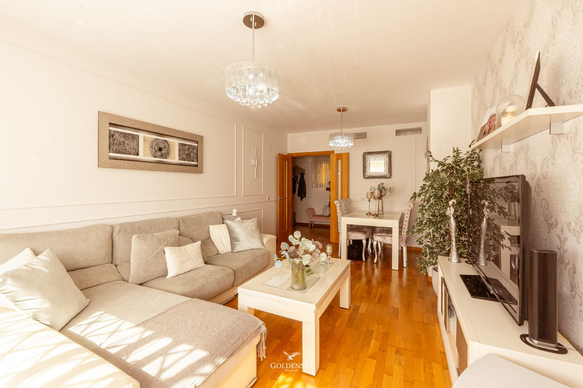 Appartement te koop in Estepona | 3 slaapkamers H5371732