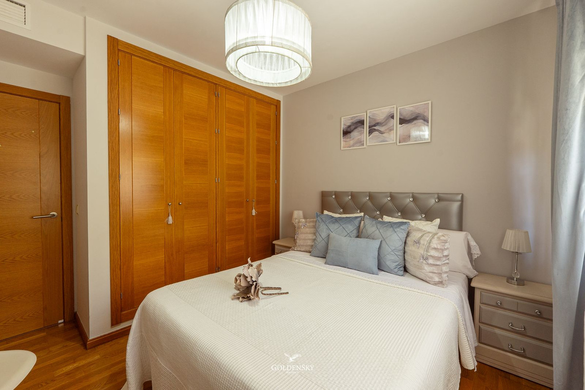 Appartement te koop in Estepona | 3 slaapkamers H5371732