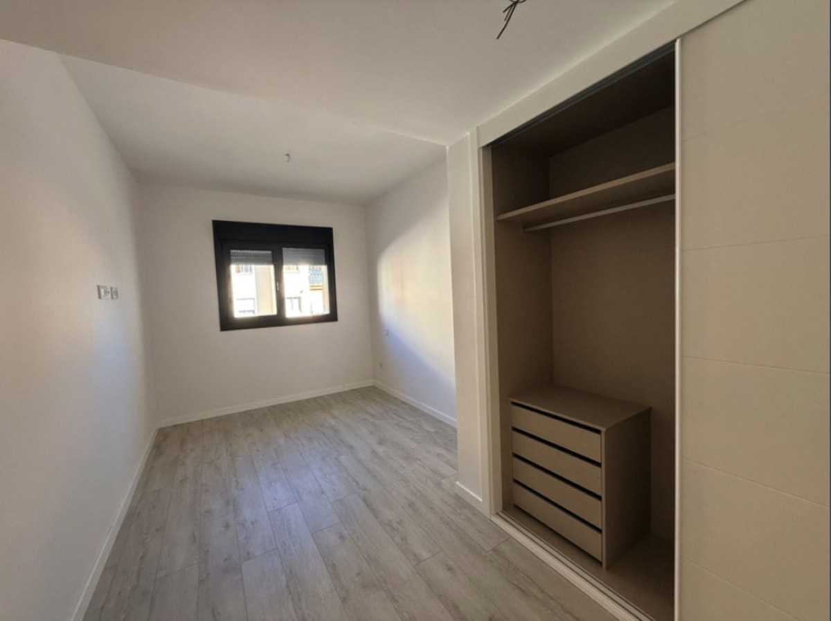 Appartement te koop in Estepona | 2 slaapkamers H5371825