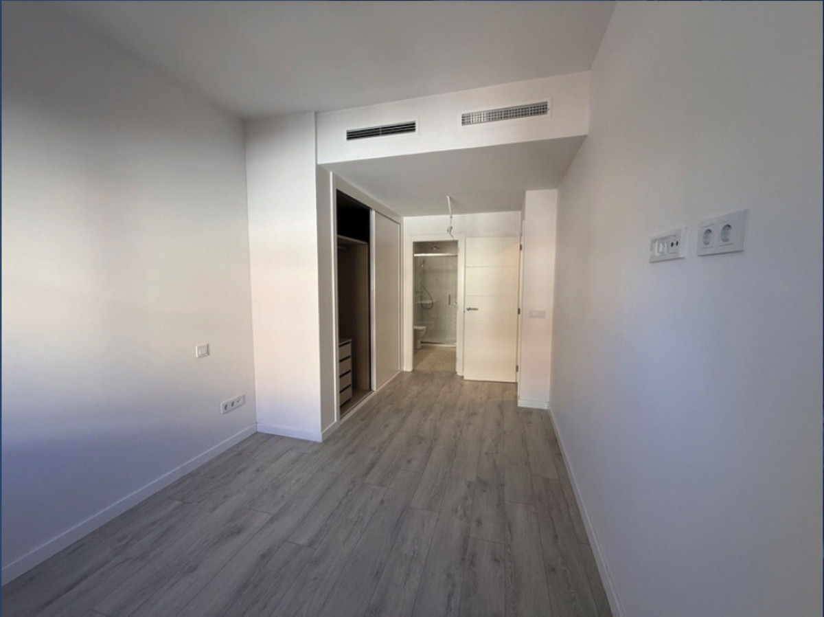 Appartement te koop in Estepona | 2 slaapkamers H5371825