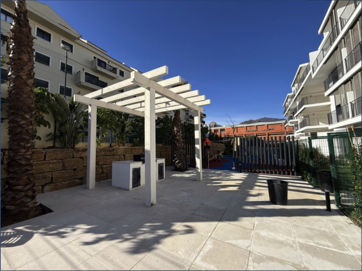 Appartement te koop in Estepona | 2 slaapkamers H5371825