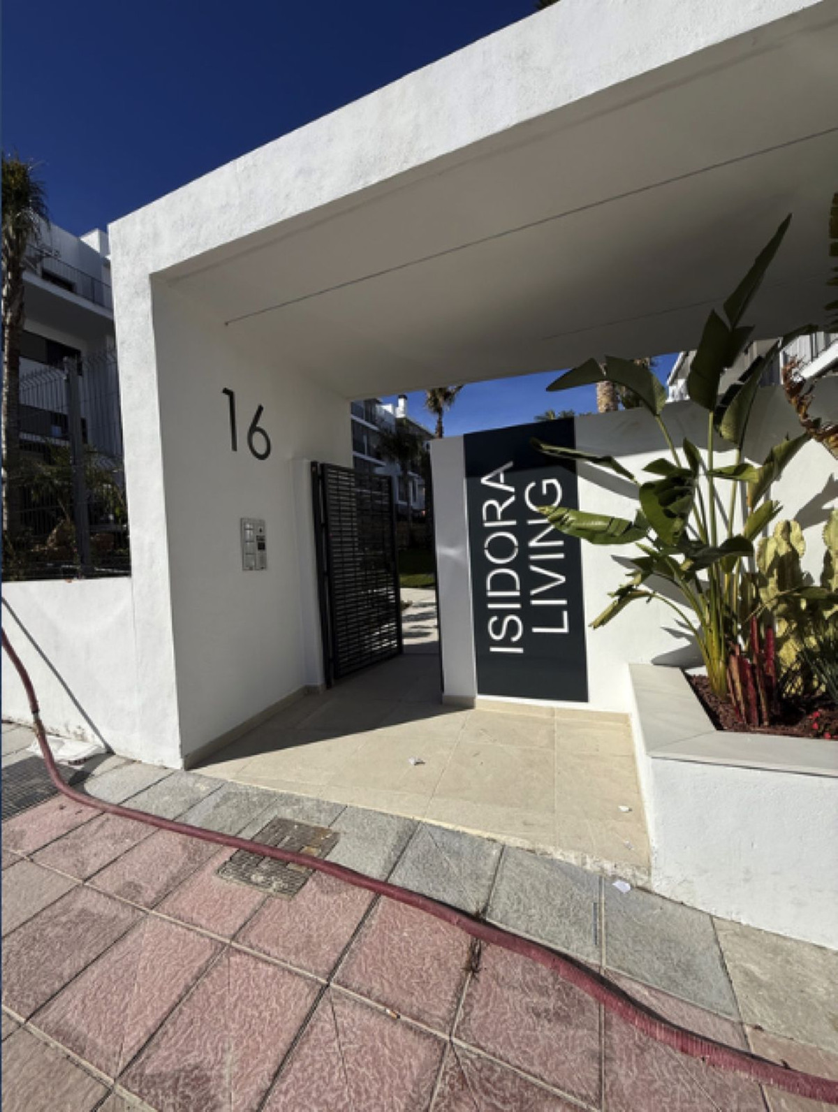 Appartement te koop in Estepona | 2 slaapkamers H5371825