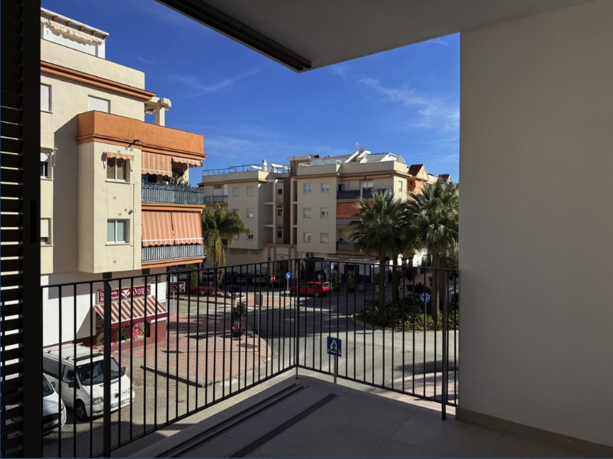 Appartement te koop in Estepona | 2 slaapkamers H5371825
