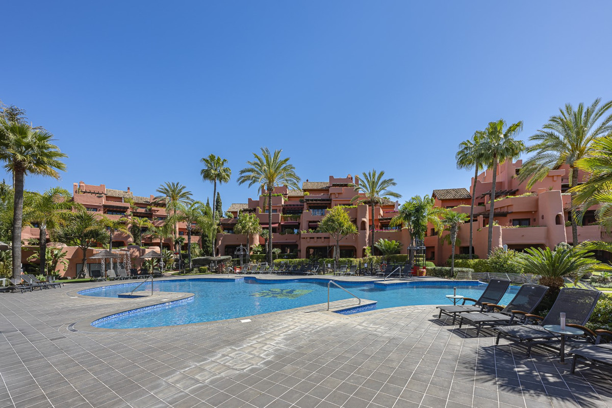 Appartement te koop in Estepona | 3 slaapkamers H5372071