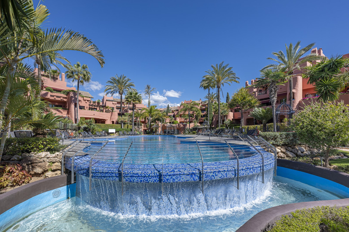 Appartement te koop in Estepona | 3 slaapkamers H5372071