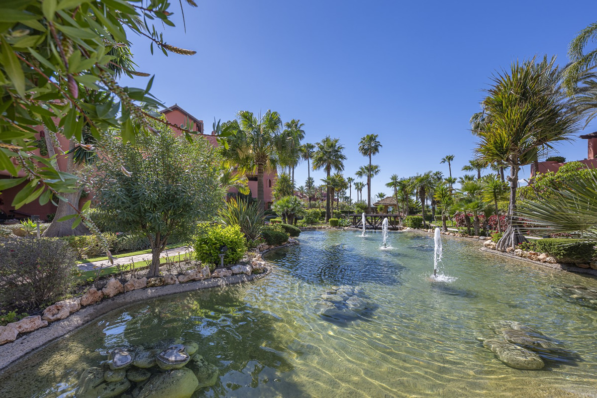 Appartement te koop in Estepona | 3 slaapkamers H5372071