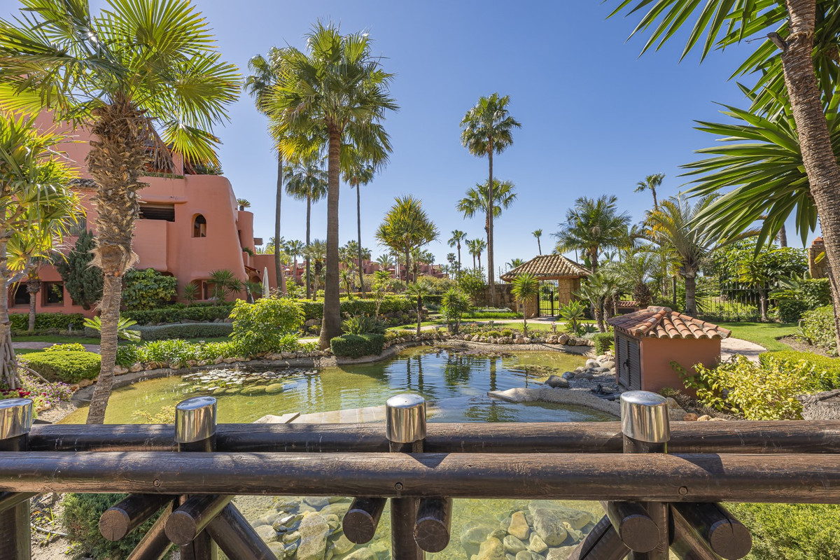 Appartement te koop in Estepona | 3 slaapkamers H5372071
