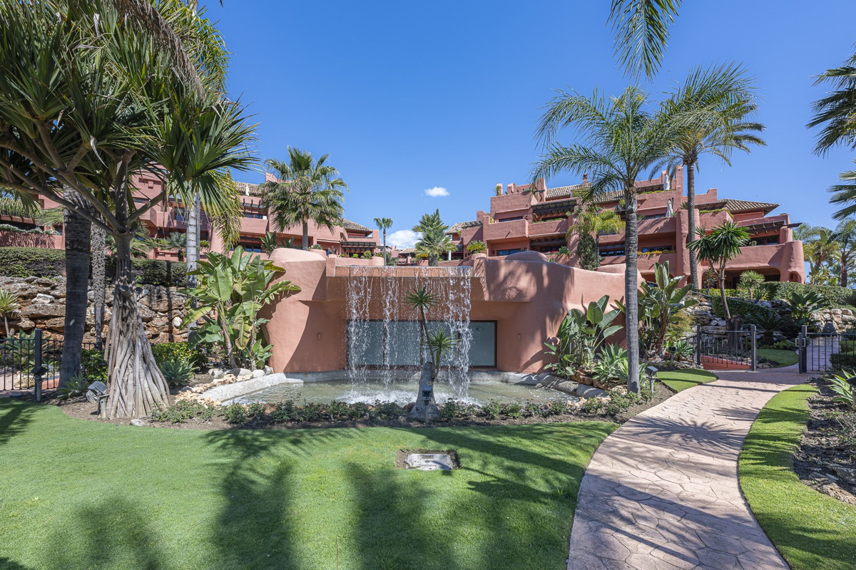 Appartement te koop in Estepona | 3 slaapkamers H5372071