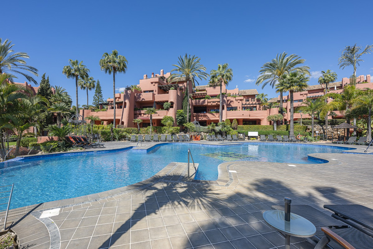 Appartement te koop in Estepona | 3 slaapkamers H5372071